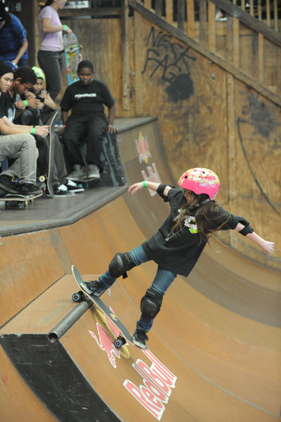 Even the baby girls in the Contest were ripping